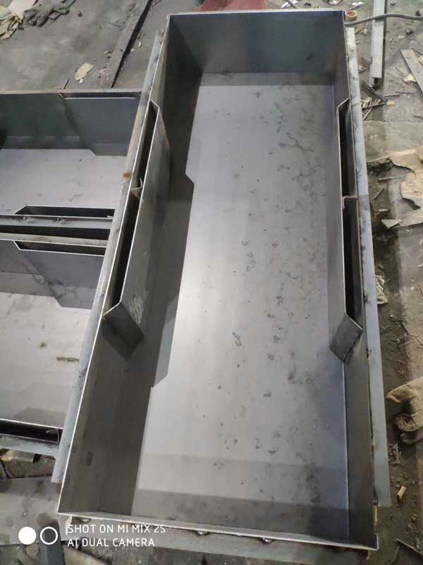 水溝蓋板模具生產廠家